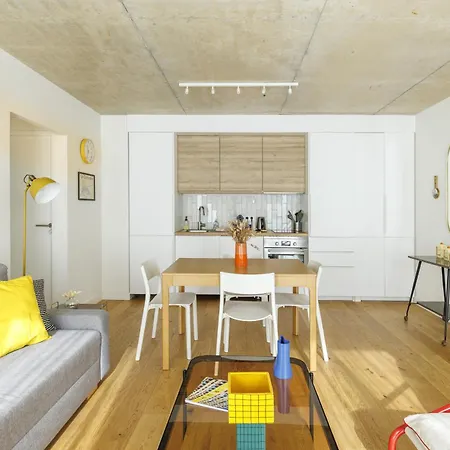 Magnifiques Dans Apartment